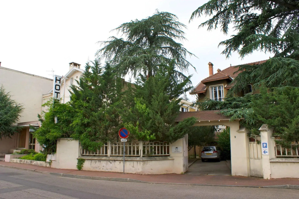 Hôtel le Lyon Bron