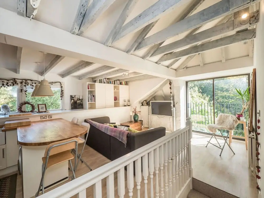 1 Bedroom Apartment by the Water of Leith