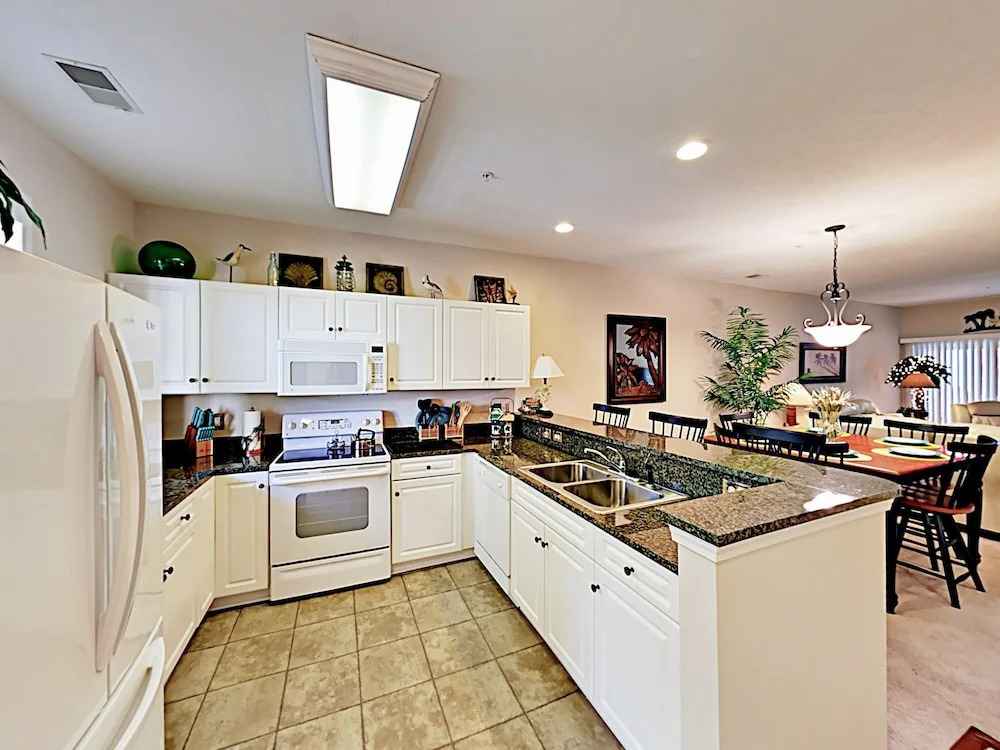North Hillside Unit # 4222 - 2 Bedroom Condo