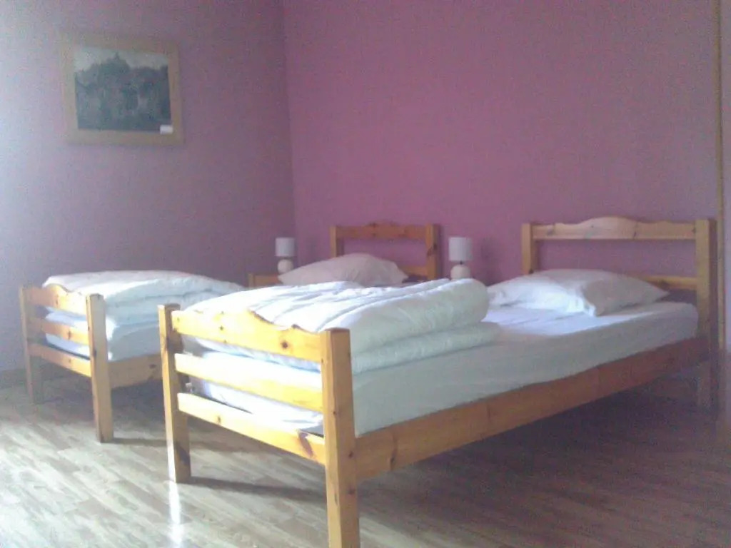 Gîte confortable dans lancien presbytère de Futeau, 3 chambres, jardin, WiFi, entre Verdun et Châlons - FR-1-585-13