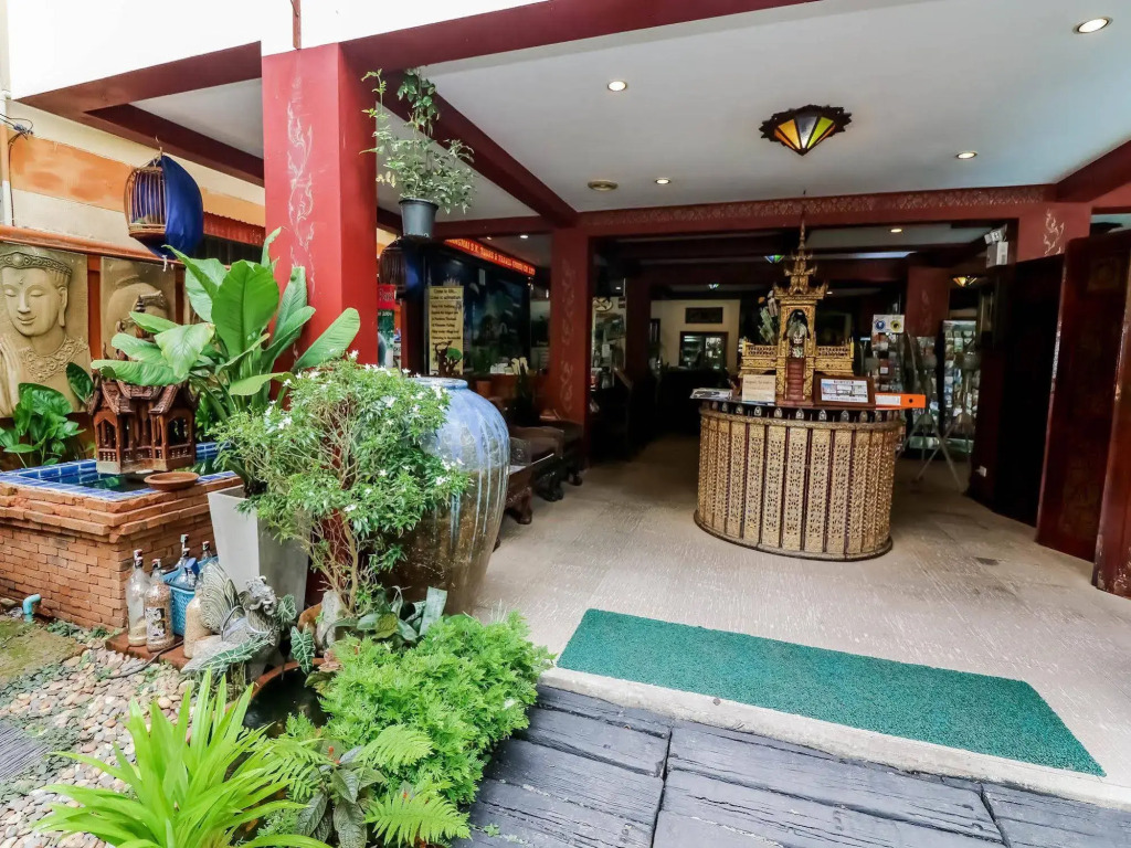 Nida Rooms King Phrapokklao Empire