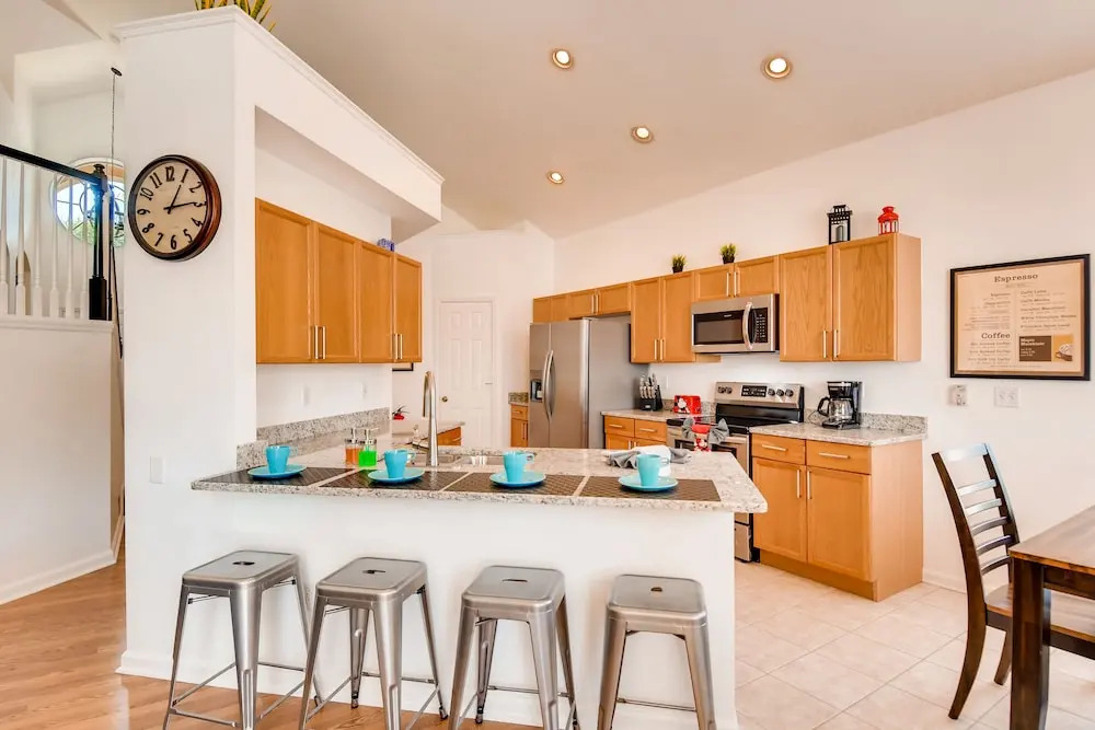 6BR Windsor Palms Home by FS FL VH-8036