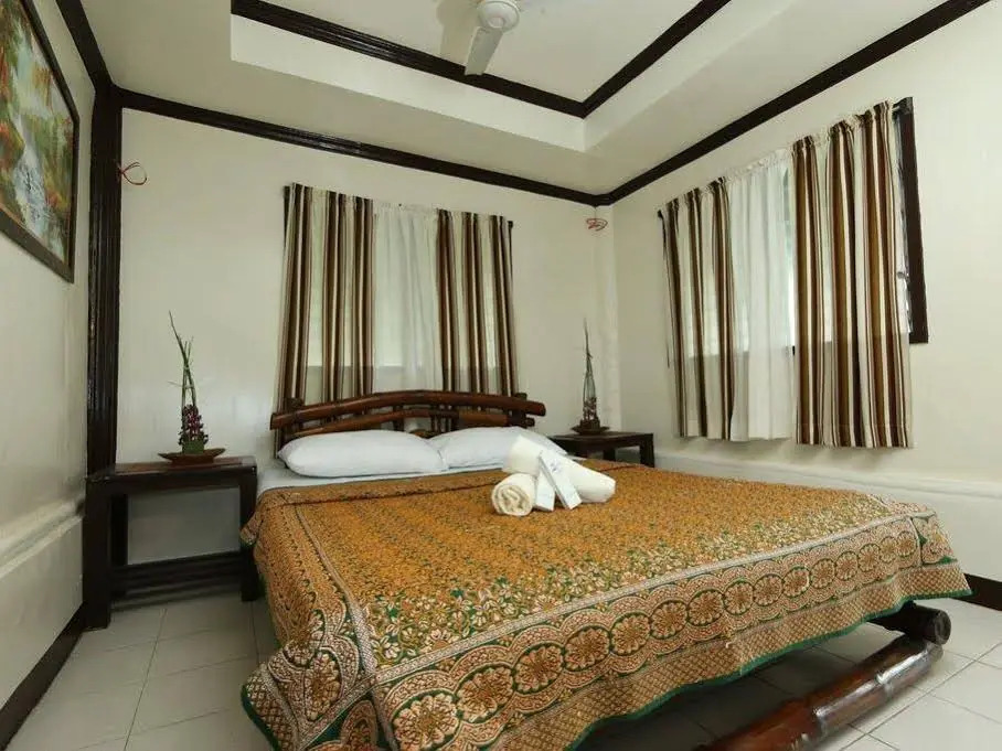 Punta Isla Lake Resort
