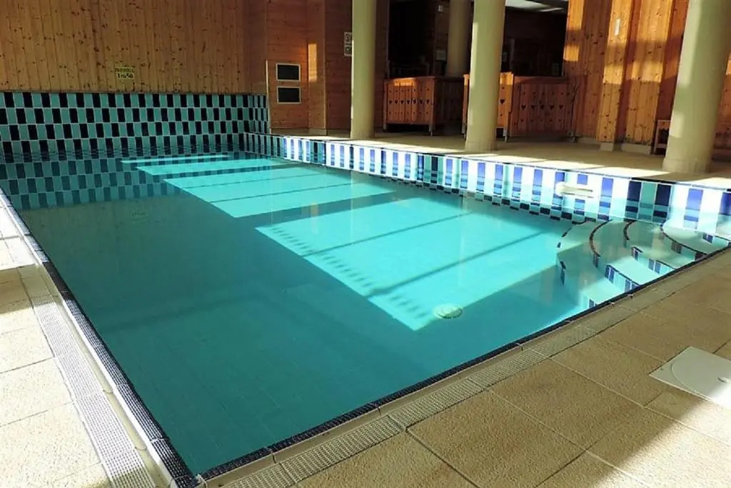 CASA Sylvie Piscine Sauna Pied des pistes 8 pers