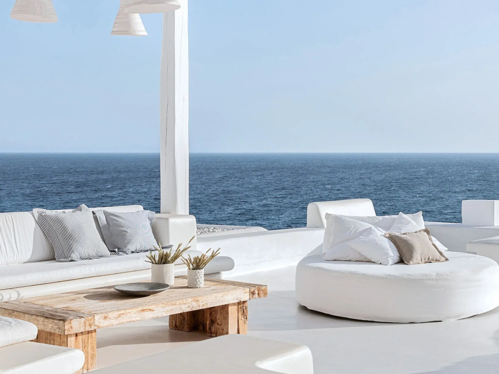 Mykonos Blu, a Resort to Live