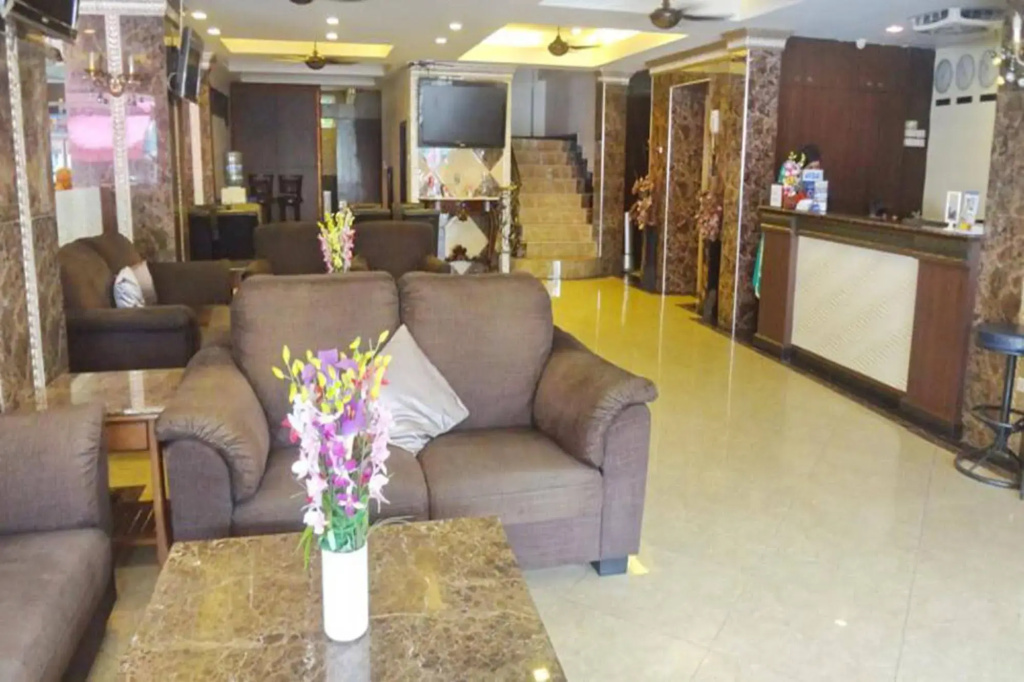 Maleez Lodge