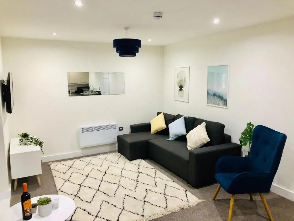 1 & 2 Bedroom Shield House Apartments Sheffield Centre