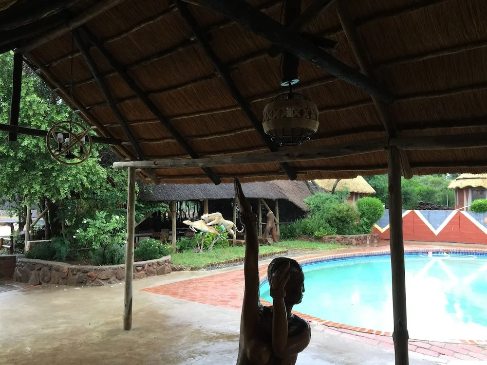 Kgogomodumo Lodge