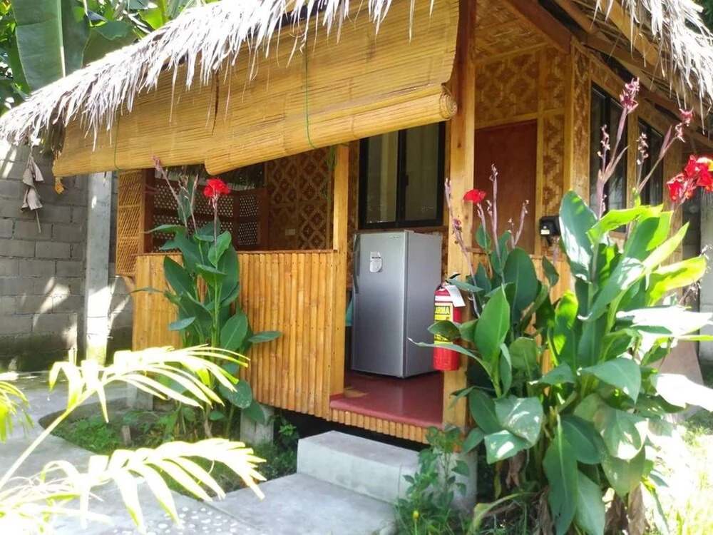 AivyMaes Divers Resort