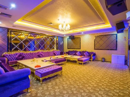 Lianhu Resort