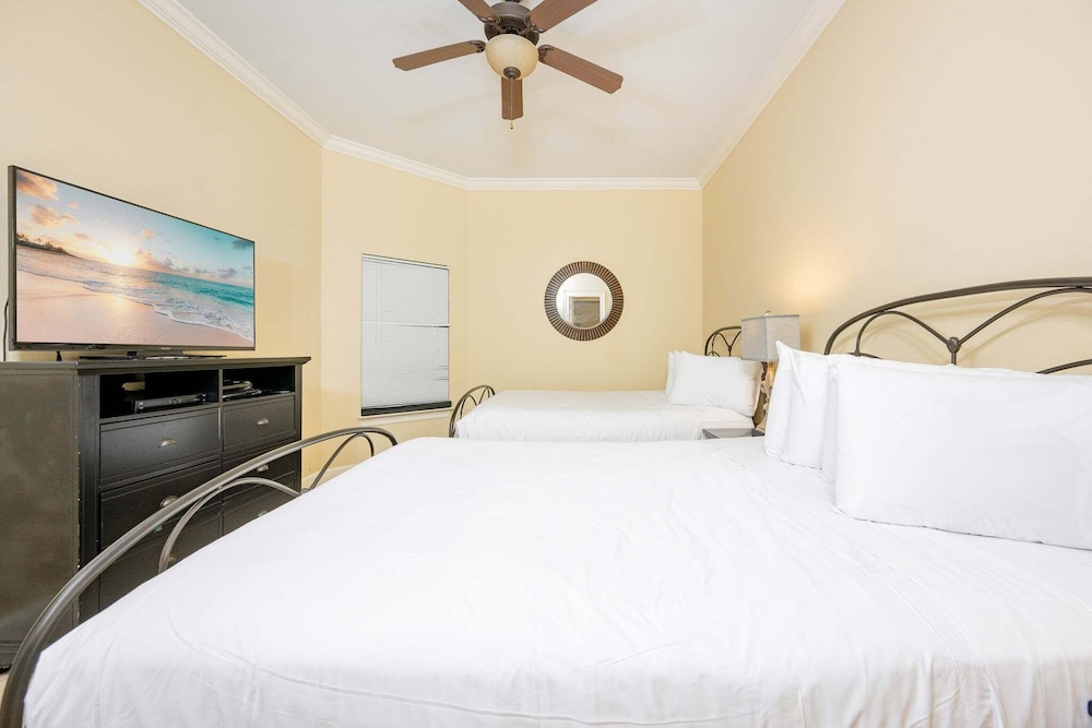 The Oasis 1203 Formerly Phoenix West Ii 1203 3 Bedroom Condo