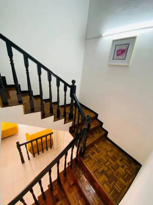 Johor Lovy Ros Homestay/12pax/Wifi/IKea Jusco