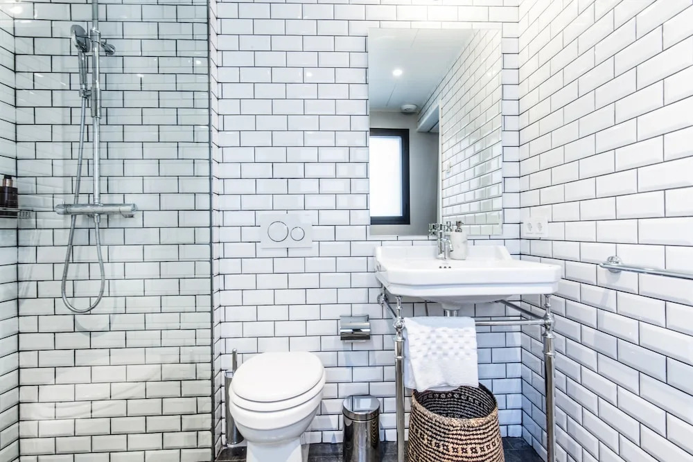 Terreno Suites