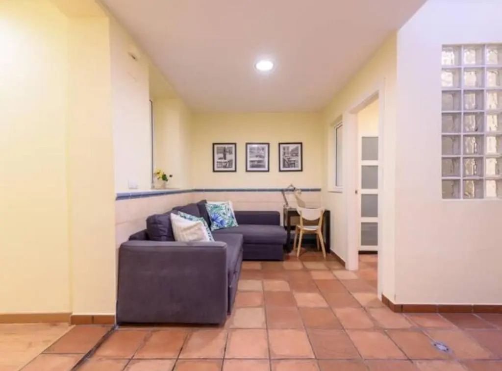 RamblasRentals Chic & Spacious Flat Pool Table 15M Ramblas - Parking - Wifi