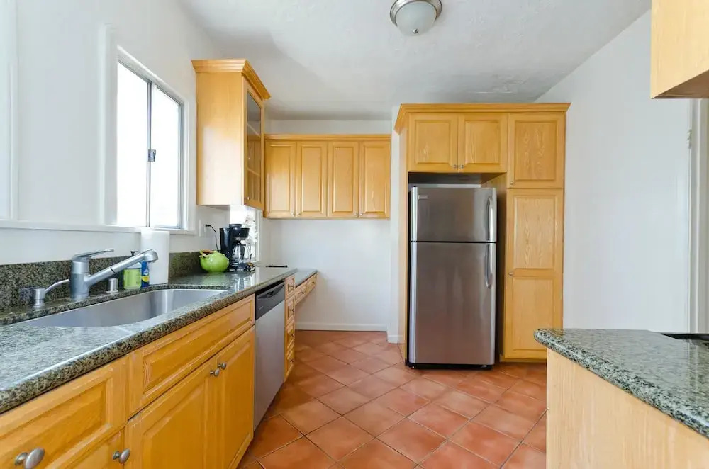 LA155 2 Bedroom Apartment By Senstay