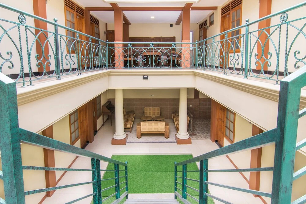 Dewi Fortuna Guest House by OYO Rooms