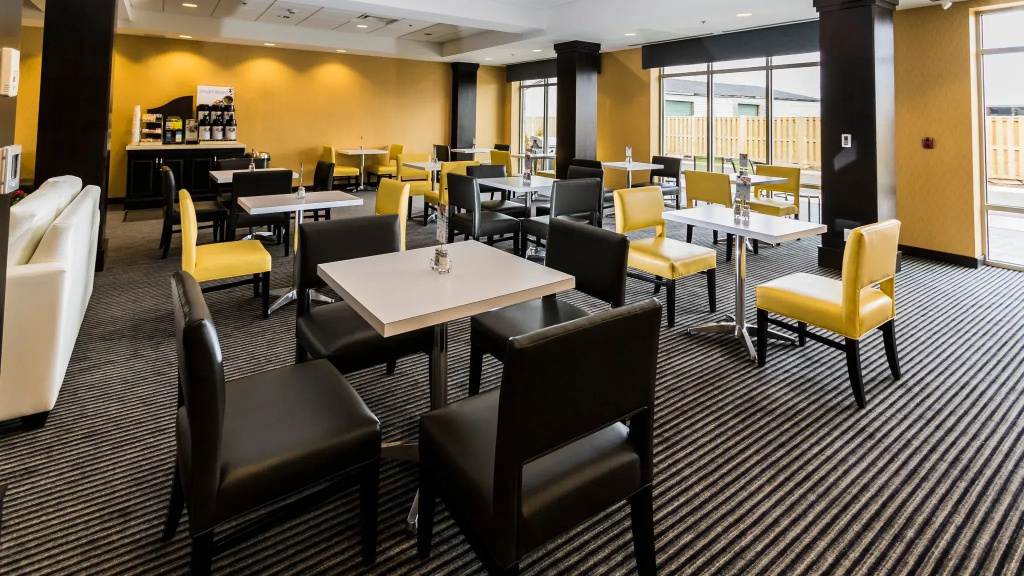 Holiday Inn Express Thunder Bay by IHG