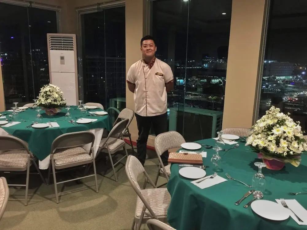 Dalian Peak Hotel