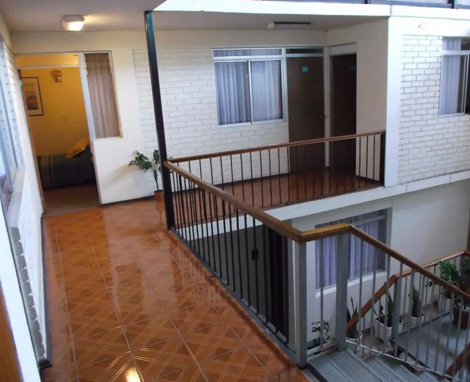 Hotel Barros Arana
