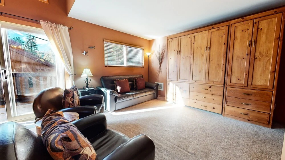 Mammoth View Villas 35