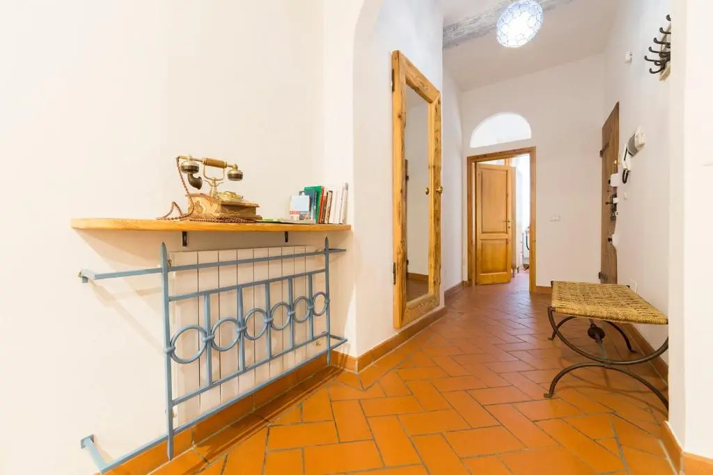 Santa Maria Novella 6 sleeps near the central station