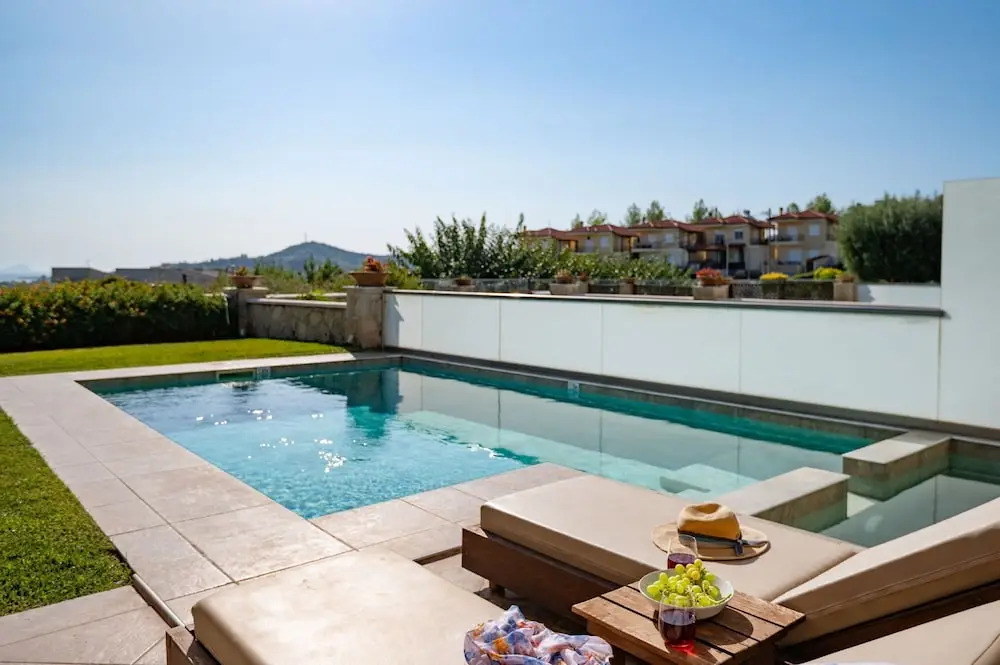 Sunny Villa Tessera