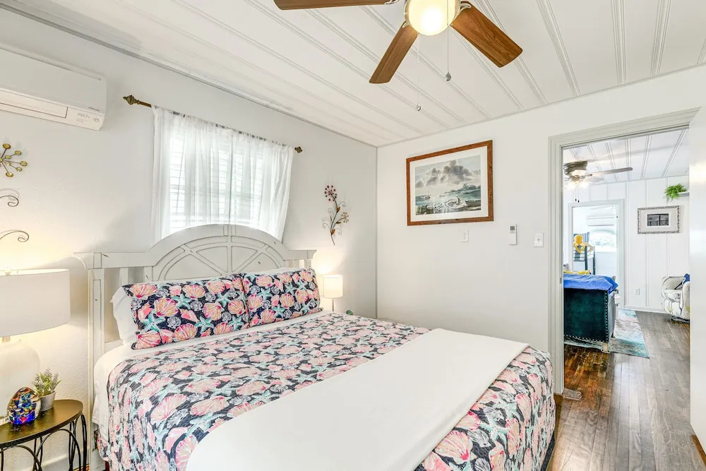 Cozy Cottage w/ Patio < 2 Mi to Rockport Beach!