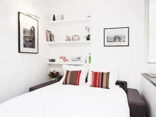 Quiet Apartment in the Center of Paris