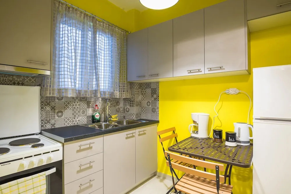 Comfortable Thisseio Apartment