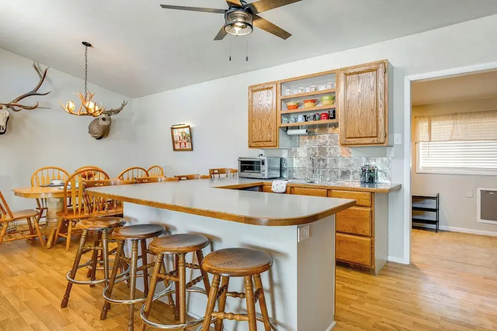 8 Mi to Hiking: Home w/ Patio in Dtwn Pioche