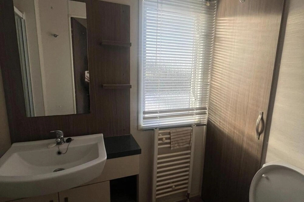 2 bed Platinum-sleeps 6-decking-free Parking