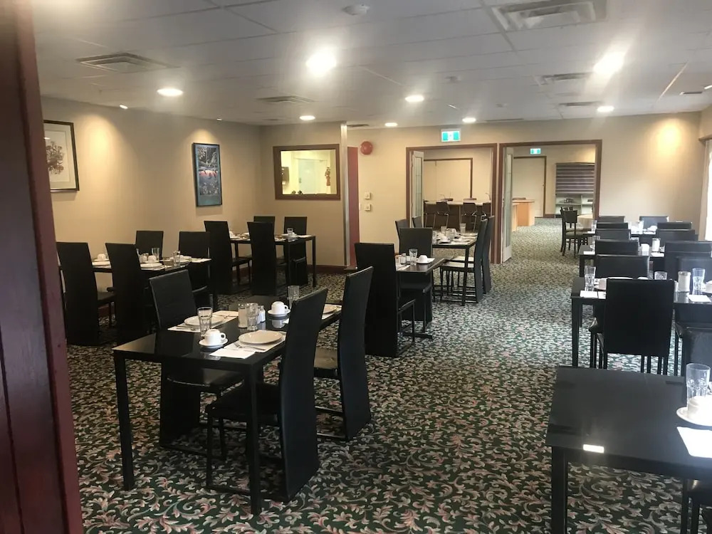 Airport Inn