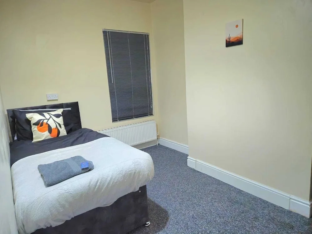 Spacious,luxury, Near City Center, Free Parking