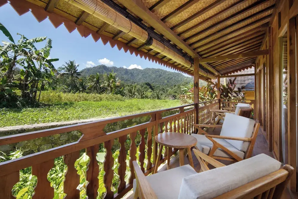 Devani Resort Sidemen