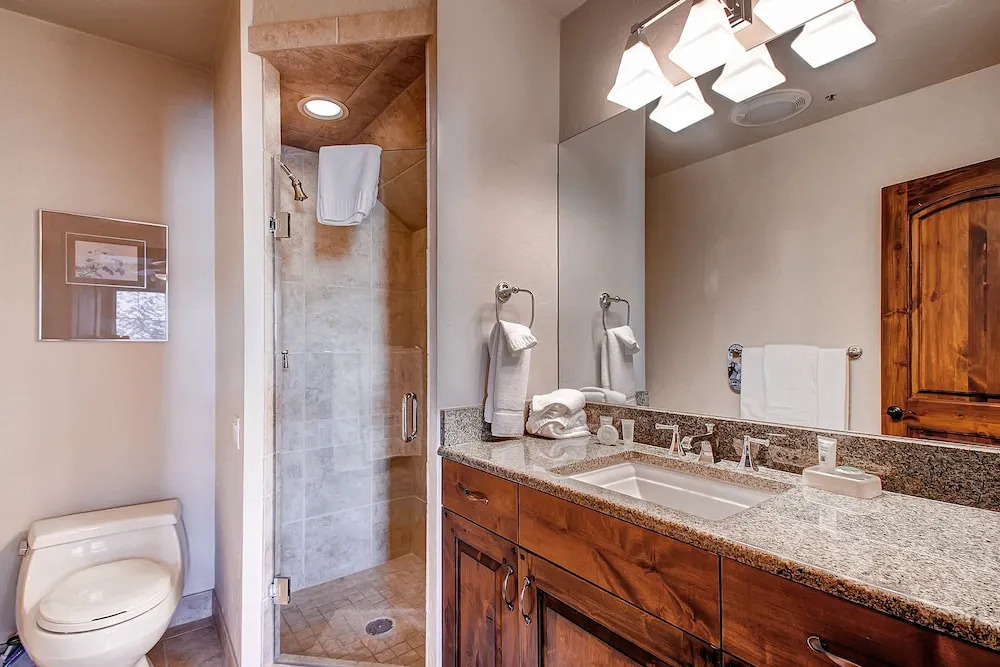 Centennial 2 Bedroom Condo Unit no. 3