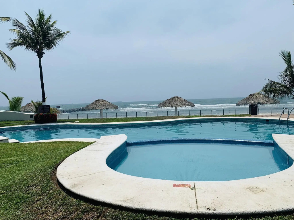 Playa Caracol Hotel & Spa