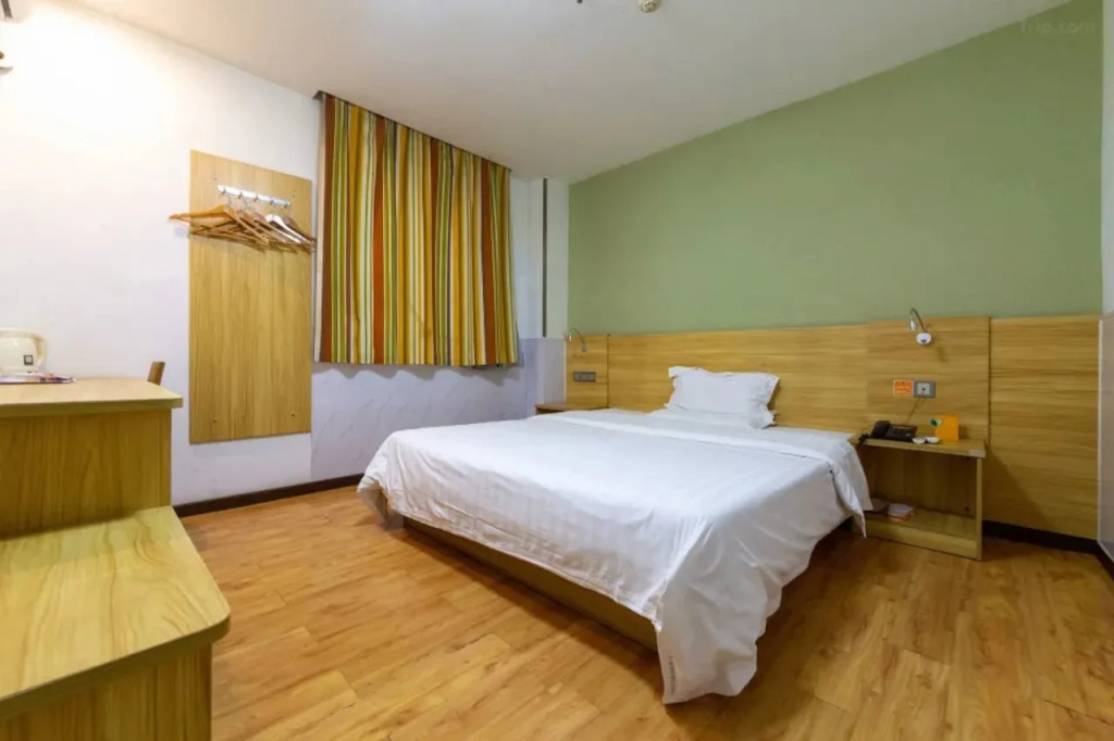 7 Days Inn Guangzhou Luogang Yonghe Development Zone Branch