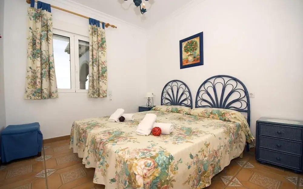Casa con piscina privada - ESTACION1901