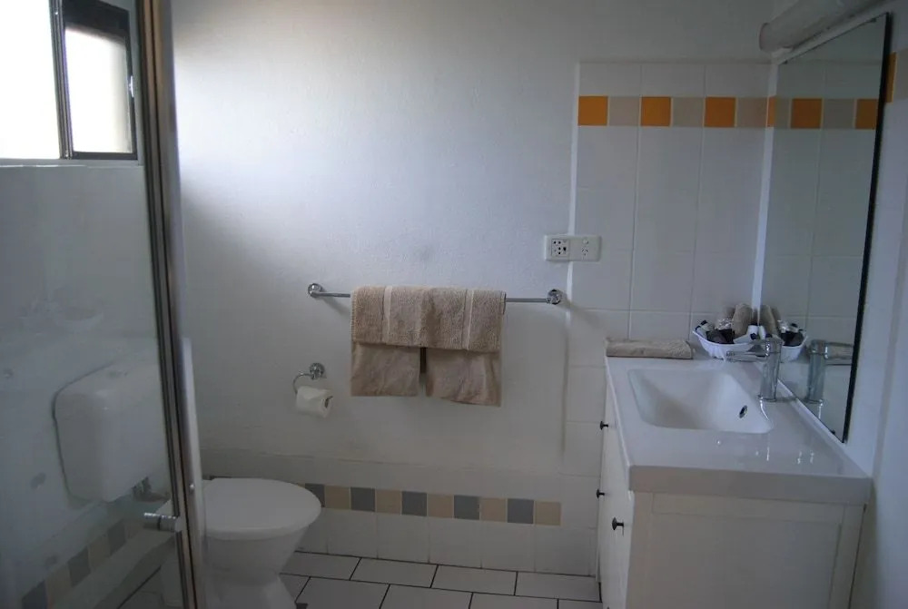 Airlie House Motor Inn