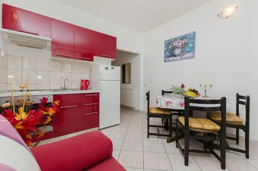 Adel - 70 m From Beach - A2