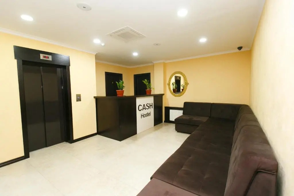 Hostel Cash