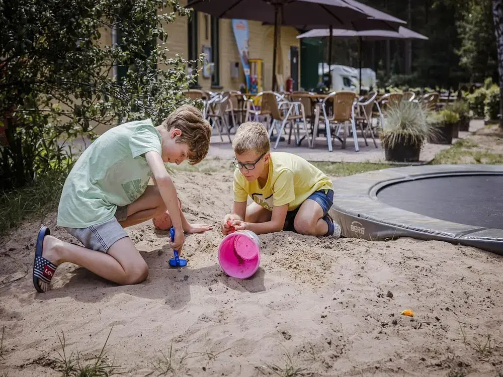 Lodge Near Antwerp With Nature Trails