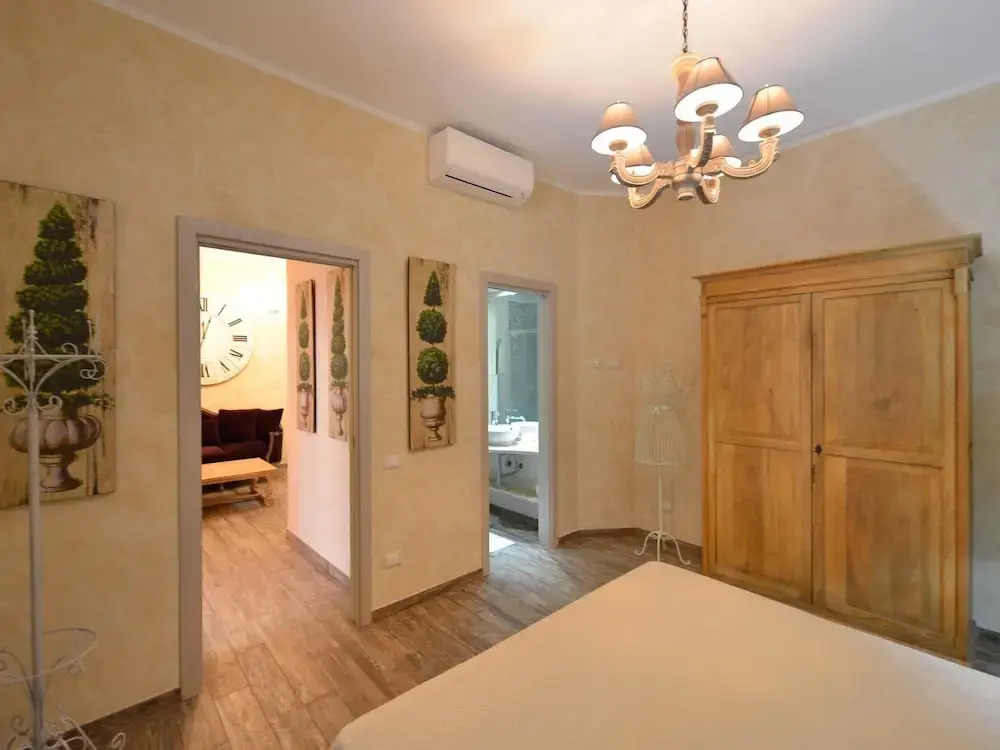 Bacall Apartment