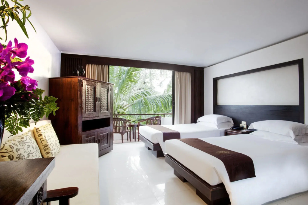 Safari Beach Hotel Patong