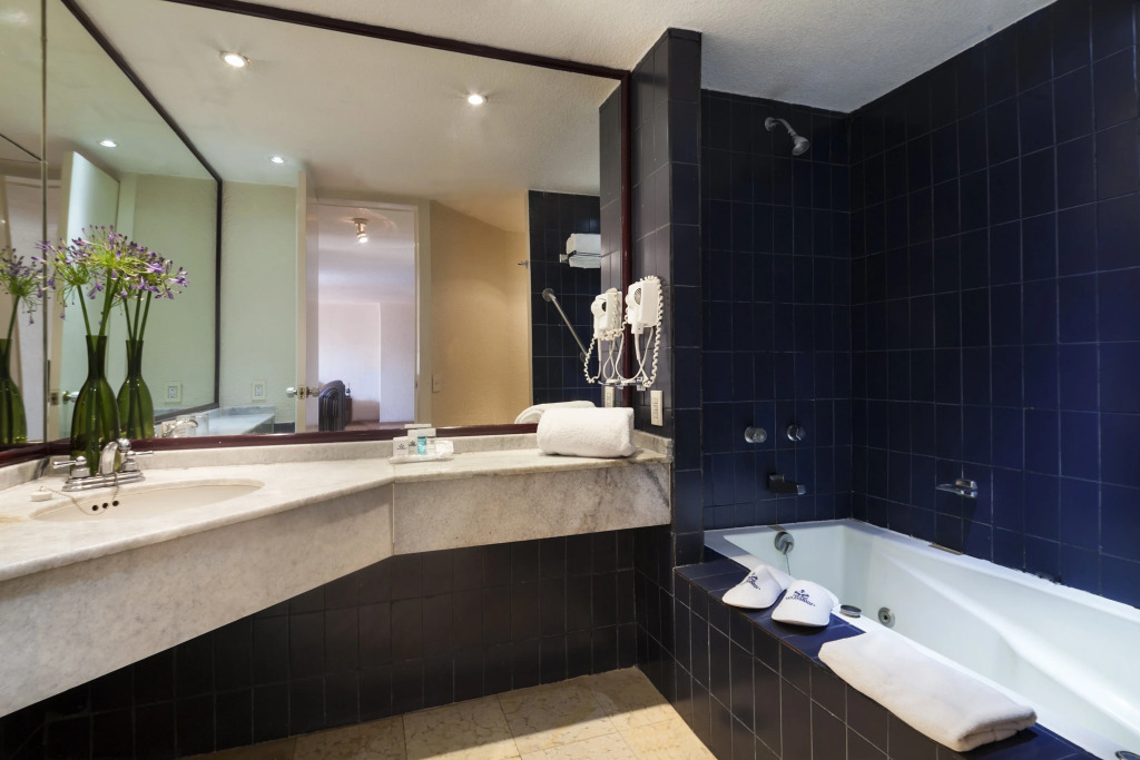 San Marino Suites