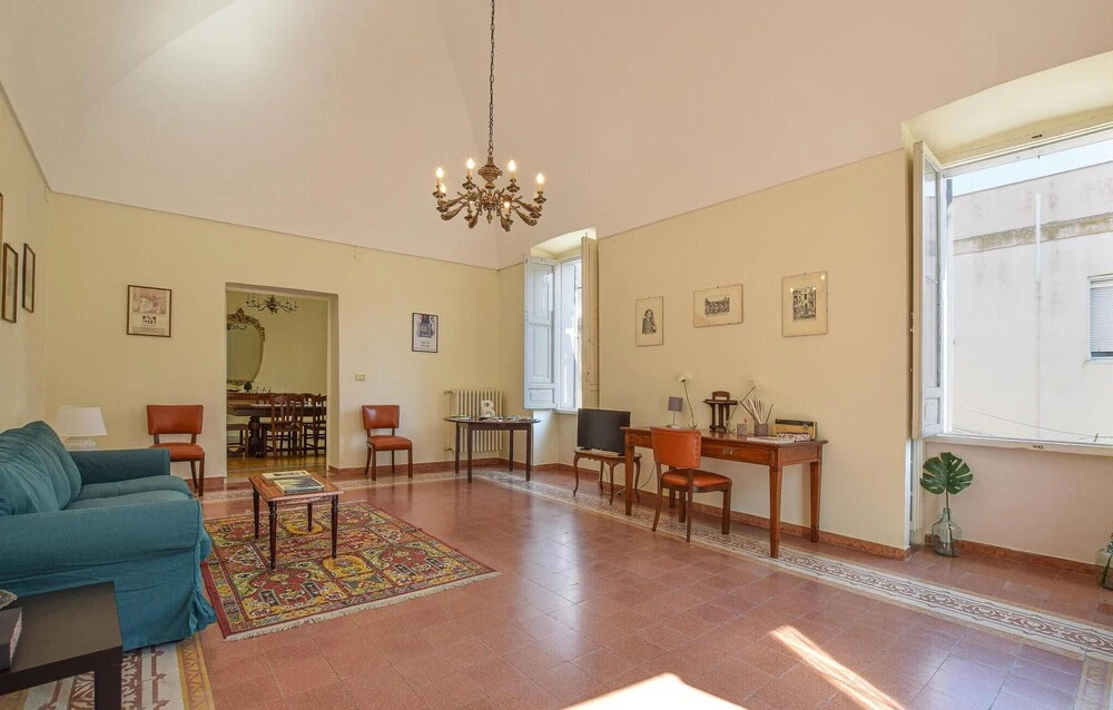 Stunning Apartment in Gravina in Puglia -ba- With 2 Bedrooms and Wifi