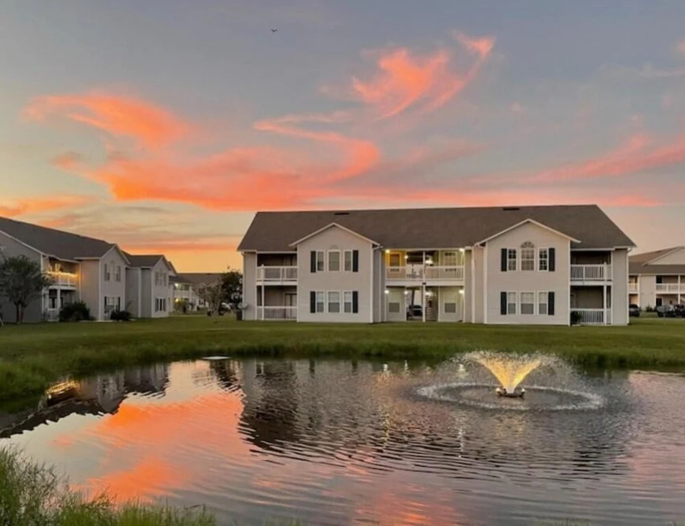 Colony Club U4 - Southern Gulf Charm