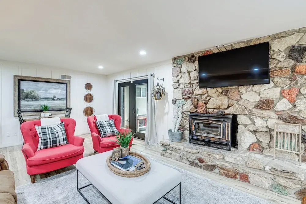 3 Mi to Golf & Wineries: Arroyo Grande Home!