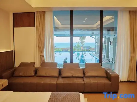 Mountaintop Club Hotel
