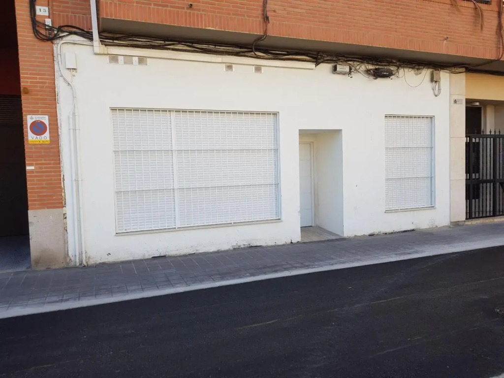 Spacious studio apartment in Cabanyal